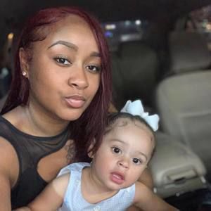 Meet your Posher, Nasia